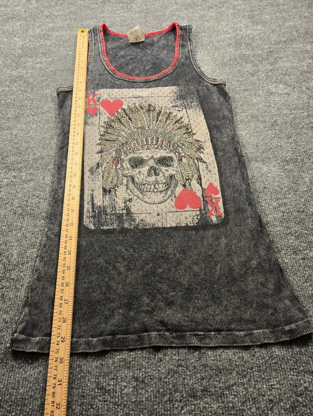 Vocal Apparel Women's King of Hearts Skull Tank Top - Picture 6 of 7